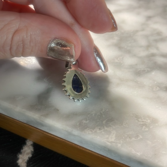 Natural Sapphire tear drop pendant in 925 sterling silver - Picture 4 of 6